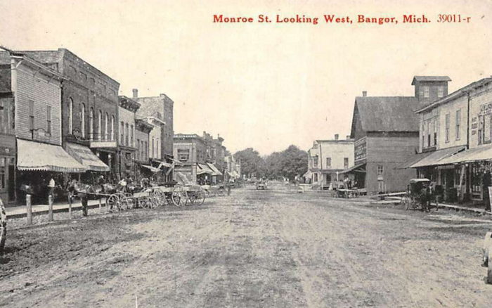 Bangor - Old Post Card Photo (newer photo)
